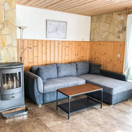 Gemuetliche In Niederpoyritz Mit Garten By Interhome 公寓 德累斯顿