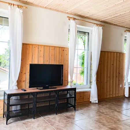 Διαμέρισμα Gemuetliche In Niederpoyritz Mit Garten By Interhome *