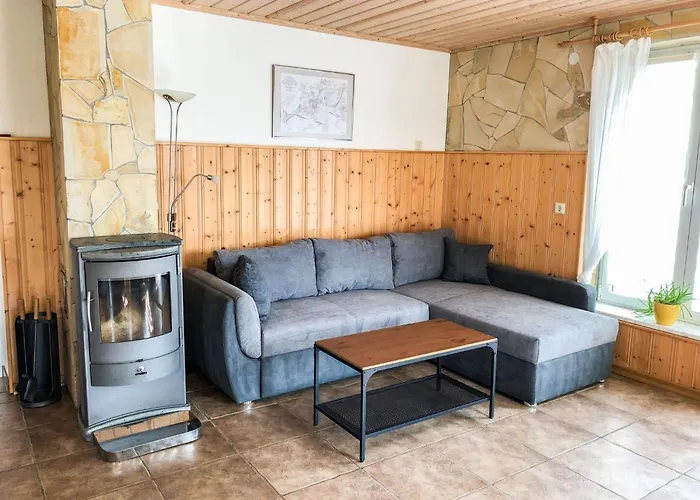 Gemuetliche In Niederpoyritz Mit Garten By Interhome Διαμέρισμα Δρέσδη