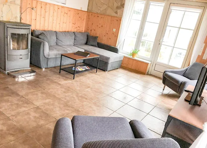 Gemuetliche In Niederpoyritz Mit Garten By Interhome Apartment Dresden